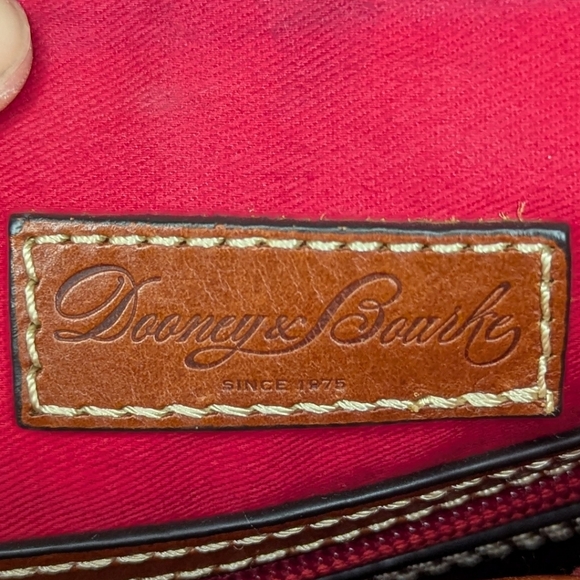 Dooney & Bourke Pebble Grain Black Leather Crossbody Purse Handbag Large - Picture 8 of 10